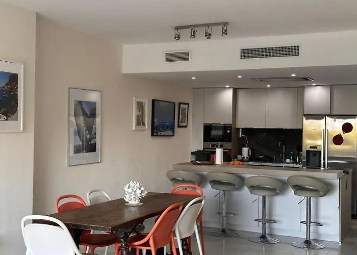 Cabopino N 아파트